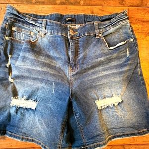 Jean Shorts Distressed Size 16 Distressed
